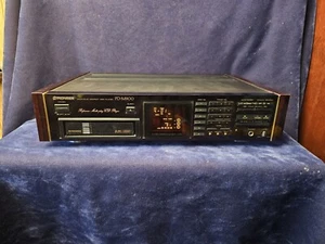 Pioneer Elite PD-M900 Reference Multi 6-CD Player Urushi Finish - Made In Japan - Picture 1 of 14