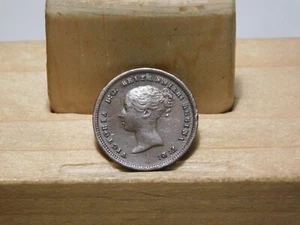 Great Britain 1843 Queen Victoria half farthing  - Picture 1 of 24