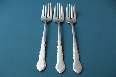 3 tenedores de ensalada International IS Lyon AMERICANA acero inoxidable 6 7/8" Foto 1 de 4