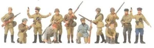 Russian Infantry Men & Partisans (12). Preiser 16530 Unfinished Plastic Kit 1/8 - Picture 1 of 2