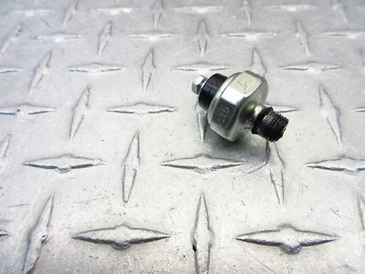 2009 03-09 HONDA VFR800 INTERCEPTOR 800 OEM OIL PRESSURE SENSOR TESTED WORKS - Image 1 of 4