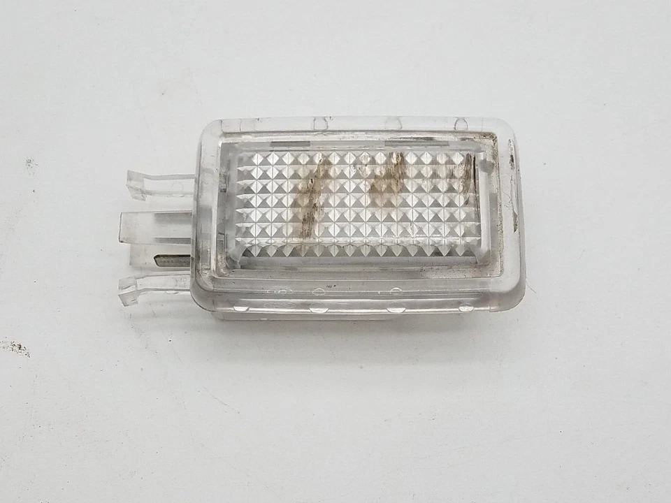 Conjunto de luz de cortesía interior lado conductor trasero izquierdo ford windstar 1999-2003 Foto 1 de 4