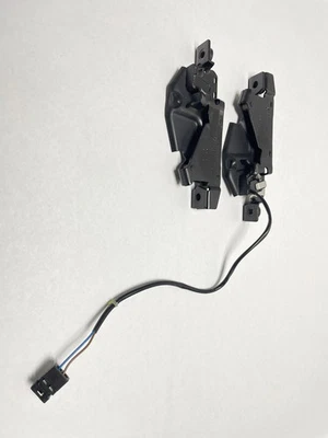 Juego de pestillos de bloqueo de techo delantero izquierdo y derecho Mercedes R170 SLK230 SLK320 OEM Foto 1 de 4