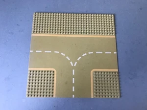 Vintage LEGO Space Base Boards T-Junction Road Plate 32 x 32 Grey Original - Picture 1 of 3