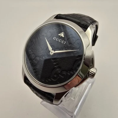GUCCI G-TIMELESS 126.4 MENS WATCH STEEL SWISS QUARTZ WITH GUCCI DIAL & BOX. - Image 1 of 4