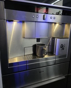 Neff Einbau Kaffeevollautomat Silber - Bild 1 von 3