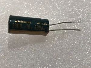 20 Nichicon 10V 3300UF Aluminium Elektrolytkondensatoren 3300UF/10V 10X21MM - Bild 1 von 2