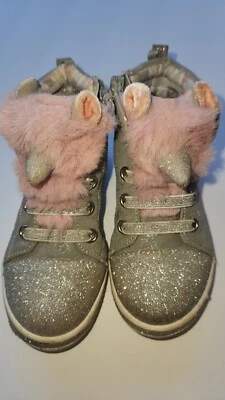 Zapatilla deportiva Wonder Nation Athletic Critter de caña alta para niña unicornio talla 9 plateada/rosa Foto 1 de 4