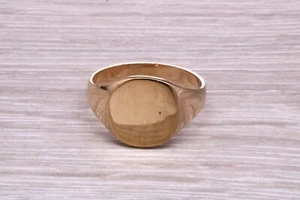 Oval Face Yellow Gold Signet Ring, Suitable for Ladies and Gents - Picture 1 of 8