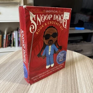 Unofficial Snoop Dogg Book and Crochet Kit : Includes Everything to Crochet Your - Imagen 1 de 4