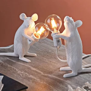 Nordische Cartoon Maus Harz Nachtlampe, Harz Tier Ratte, Wohndeko - Bild 1 von 21