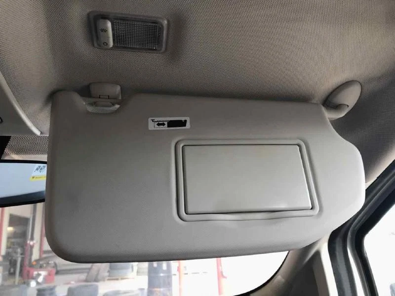 18 19 FORD ECOSPORT Sun Visor RHBLACK/GREY Foto 1 de 1