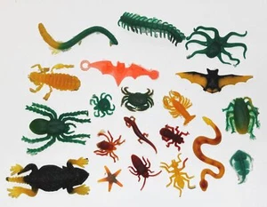 Lote de Juguetes de Goma Jiggly De Colección Insecto Pulpo Ciempiés Hormiga Rana Garrata Murciélago Antiguo - Imagen 1 de 4
