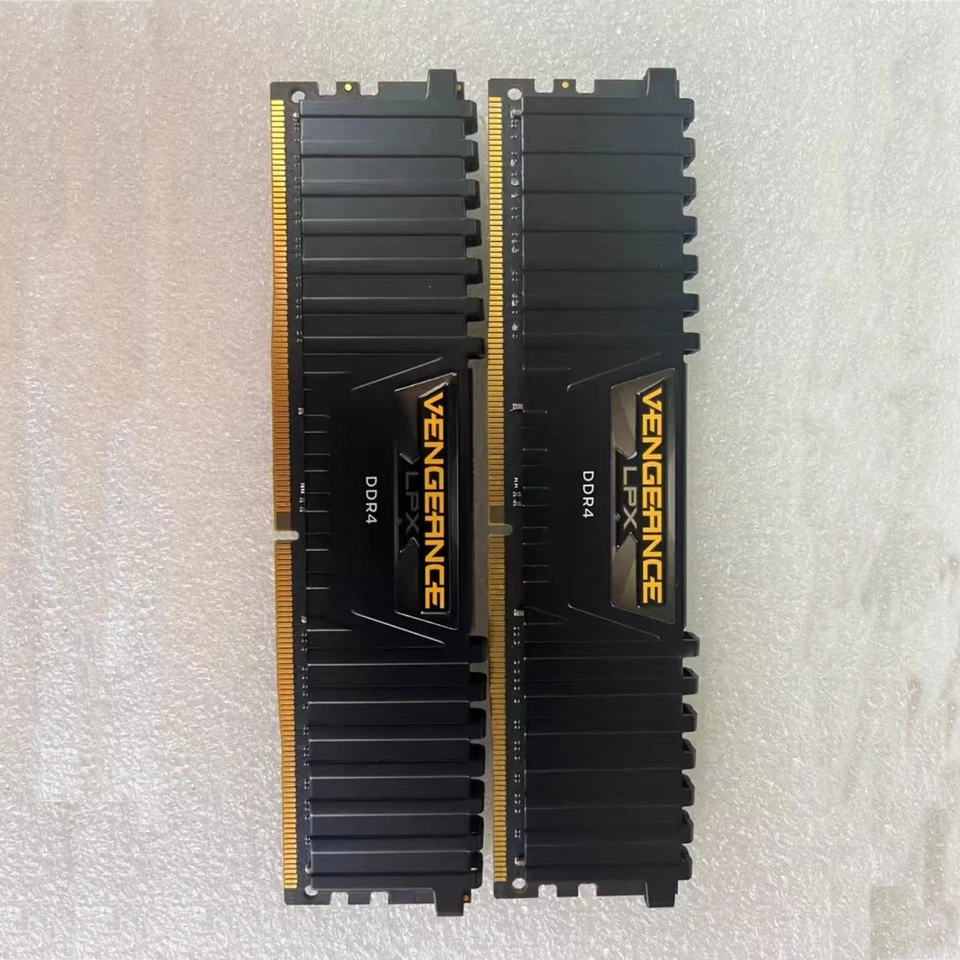Memoria de escritorio CORSAIR VENGEANCE 32 GB (2x 16 GB) DDR4 3200 MHz 2 x 16 GB 3200 M Foto 1 de 3