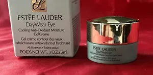 ¡NUEVO! Crema hidratante antioxidante refrescante estee Lauder DAYWEAR EYE .1 OZ/3 ml - Imagen 1 de 2