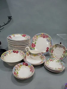 Vintage GIEN France Millefleurs pattern Dish - Picture 1 of 22