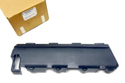 GM 2015-23 Yukon Tahoe Silverado Sierra Valve Rocker Arm Cover Insulator RH - Image 1 of 4