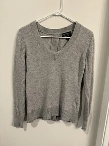 Banana Republic Filpucci Pullover Damen klein grau Wollmischung Knopfleiste hinten - Bild 1 von 8