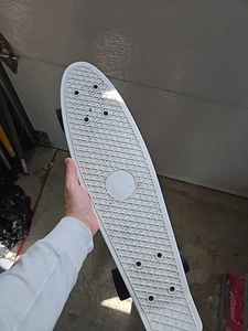 Classic 22” Penny Board Skateboard - Picture 1 of 4