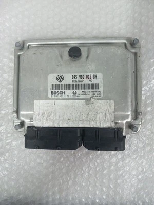 CENTRALINA BOSCH 0281011721/045906019BN VW FOX 1.4 51 KW DIESEL - Immagine 1 di 3