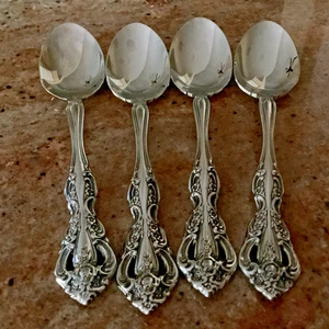 Michelangelo Oneida Edelstahl Set 4 Teelöffel 6" Besteck USA Würfel Top - Bild 1 von 4