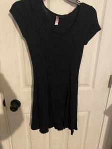 JUNIOR GIRL LOVE BY DESIGN BLACK DRESS - SIZE MED - TAG 655 - Picture 1 of 1