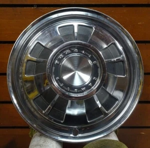 67 68 69 Rambler American Rebel Hubcap Rim Wheel Cover Hub Cap 14" USED 106 - Picture 1 of 9