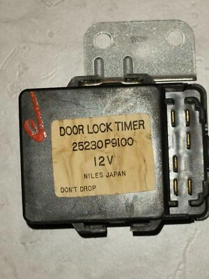Temporizador de cerradura de puerta Datsun 280Zx Turbo Fairlady S130 1982-1983 Foto 1 de 3