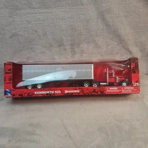 New Ray 1/43 Scale Die-cast 16303 Kenworth 525 Semi Truck Red W/Silver Trailer - Picture 1 of 6