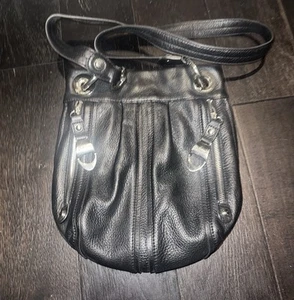 *Trendy Eye Catching B. MAKOWSKY Black Pebble Leather Crossbody/Shoulder Bag - Picture 1 of 12