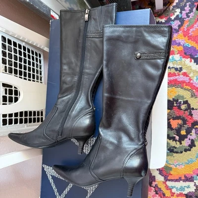 Anne Klein Dirk Botas Stilleto Cuero Negro, Suela Iflex, 6.5 Mujer, Tacón 2" Foto 1 de 4