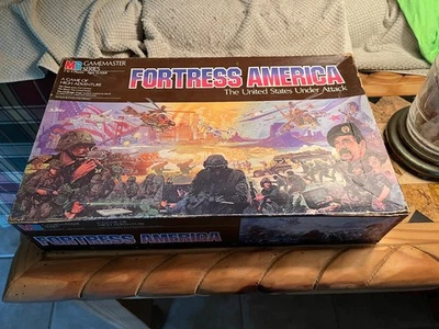 FORTRESS AMERICA Estados Unidos Bajo Ataque Milton Bradley Gamemaster Serie MB Foto 1 de 4