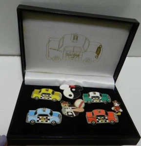 NUEVO EN CAJA HARD ROCK CAFÉ TAXI SERIE WASHINGTON DC Juego de 7 PINS EN CAJA - Imagen 1 de 5