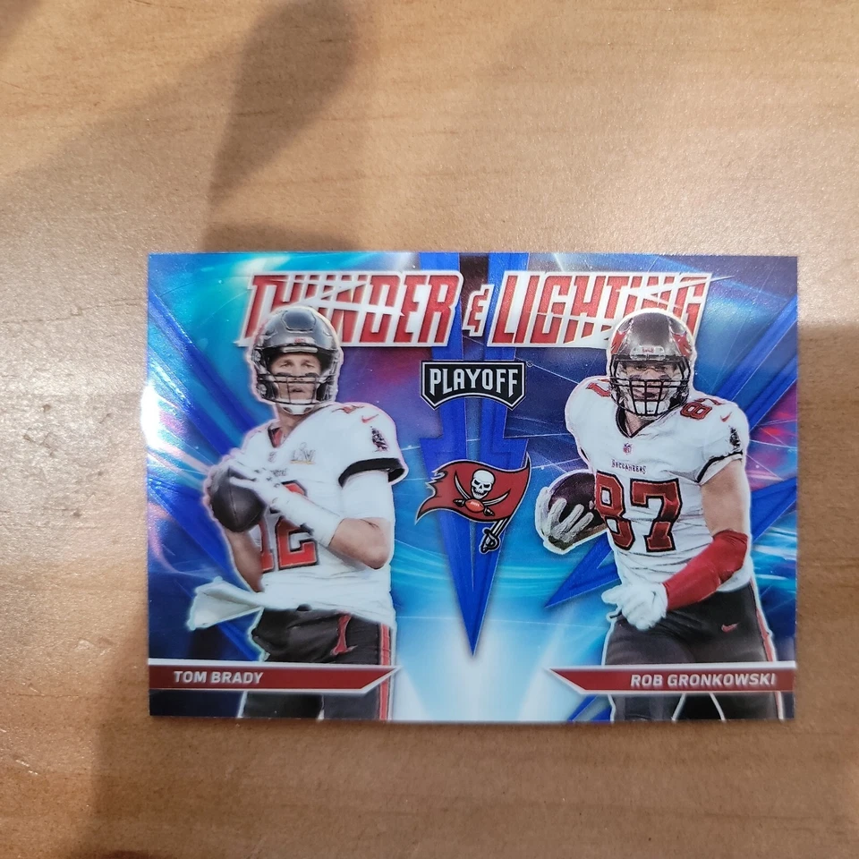 2021 Playoff Thunder and Lightning Blue #4 Rob Gronkowski Tom Brady REFRACTOR - Image 1 of 1