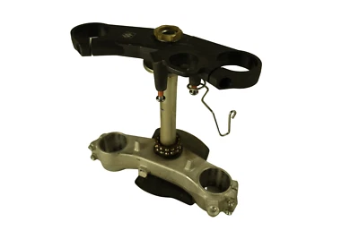 Abrazadera de horquilla delantera Suzuki GSXR600 2007 superior inferior triple árbol 51410-01H10 SB44 Foto 1 de 4