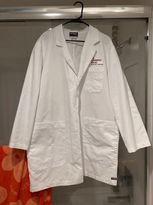 El Camino Real Doctors White Lab Coat Grey’s Anatomy 3 Pockets Barco Size 38 - Image 1 of 4