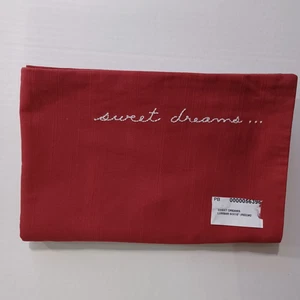 Funda de almohada Pottery Barn Sweet Dreams cuerpo lumbar 15 x 50" roja muestra de marketing - Imagen 1 de 5