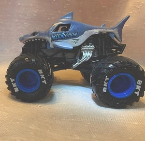 Hot Wheels Monster Jam - Megalodon Shark 1:64 Diecast Monster Truck - Picture 1 of 10