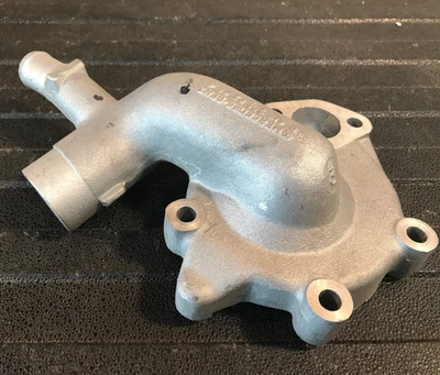 Mercedes-Benz Water Pump Housing - 617-201-02-01 - For MBZ OM617 300D & More - Image 1 of 4