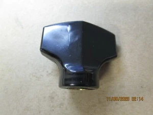 GLOBE CHUTE SUPPORT & CHAIN KNOB FITS 150 - 825 OEM# 798 - Picture 1 of 1