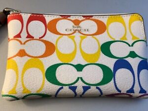 🌈🌈Coach x Pride Rainbow Wristlet in Signature Canvas Pre-owned
