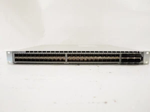 Arista DCS-7050SX-72Q 48 x SFP+ 6 x 40GbE QSFP+ 2 x 500W PSU Switch Tested - Picture 1 of 7