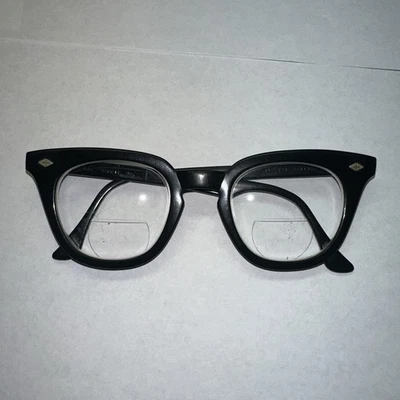 Gafas de seguridad vintage Bausch & Lomb bifocales 48-24 5 y 3/4” para hombre negras Foto 1 de 4