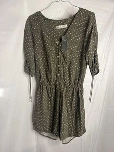 ABERCROMBIE & FITCH Strampler olivgrün gepunktet Kurzarm Knöpfe Small neu mit Etikett - Bild 1 von 4