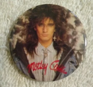 1.5" Vintage Motley Crue Tommy Lee Band Pin Badge - Picture 1 of 2