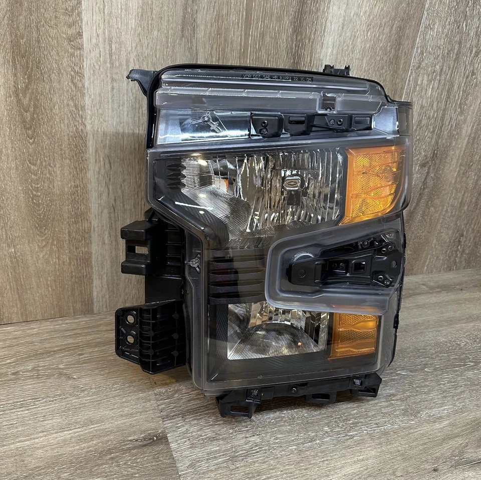 Faro derecho derecho Chevrolet Silverado 1500 2022-23 pieza OEM # 87828572 Foto 1 de 4