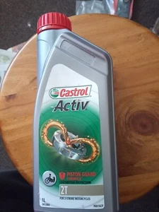 Castrol Activ 2T 2 Stroke Motorcycle Engine Oil 1L - 3413904 - Picture 1 of 1