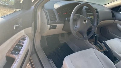 ACCORD    2004 Glove Box 1396103 - Image 1 of 4