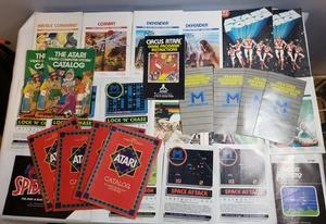 Vintage Atari Handbücher, Mini Comics, Kataloge Ephemera Lot - Bild 1 von 15