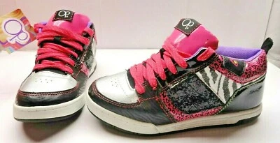 OP YOUTH GIRLS BLACK/PINK/WHITE/SILVER HI-TOP ATHLETIC SHOES, SIZE 4, NEW & VHTF - Image 1 of 4